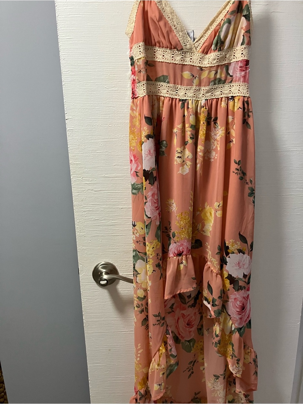 Rue21 Peach Floral High-Low Sundress with Lace Trim